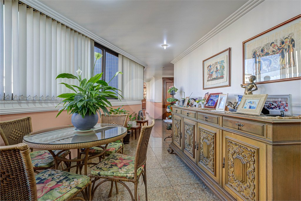Apartamento à venda com 4 suítes em Moema, São Paulo, SP