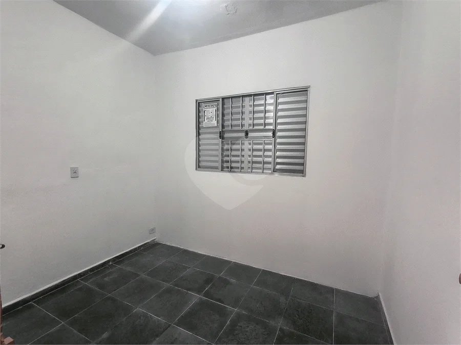 Casa para Locação no Jardim Pau Preto – Indaiatuba/SP - 3 dormitórios, quintal e garagem com portão manual
