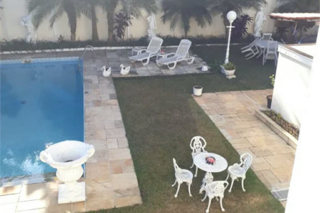 Casa à venda ou para alugar com 5 suítes em Jardim Leonor, São Paulo, SP