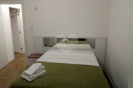 Apartamento à venda com 2 quartos em Santo Amaro, São Paulo, SP