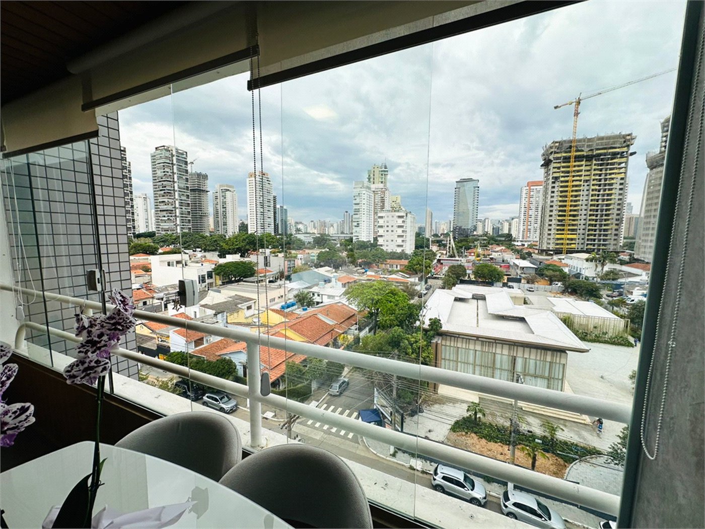 Apartamento à venda com 2 quartos, sendo 1 suíte,  em Cidade Monções, São Paulo, SP