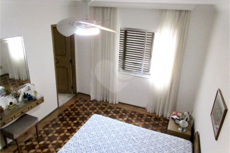 Sobrado à venda com 3 quartos, sendo 1 suíte, em Vila Moraes, São Paulo, SP