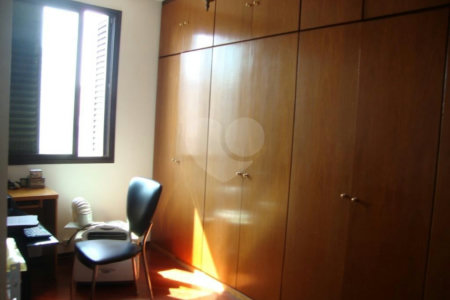 Apartamento à venda com 3 quartos, sendo 1 suíte,  em Pinheiros, São Paulo, SP