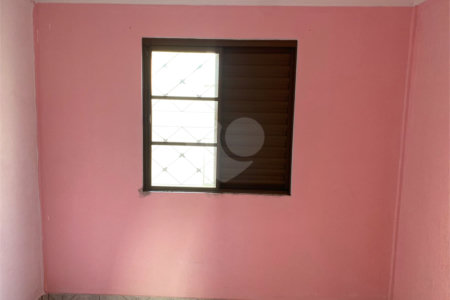 Apartamento para alugar com 2 quartos em Jardim Adriane, Itaquaquecetuba, SP