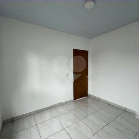 Casa Térrea à venda com 2 quartos em Vila Santa Helena, Atibaia, SP