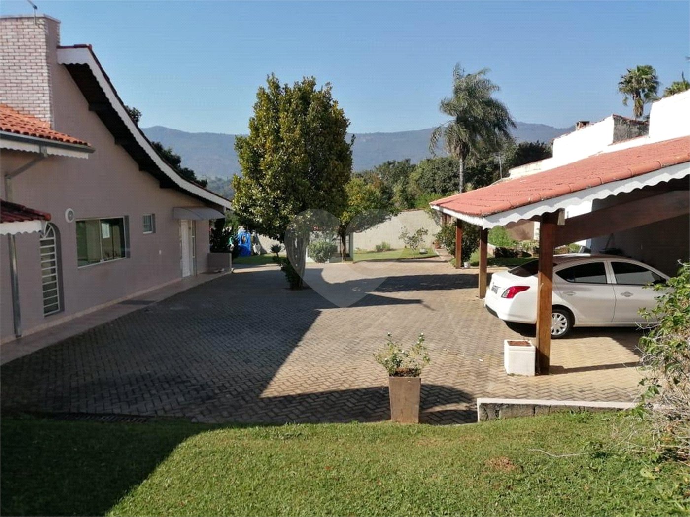 Casa à venda com 4 suítes em Jardim Residencial Santa Luiza, Atibaia, SP