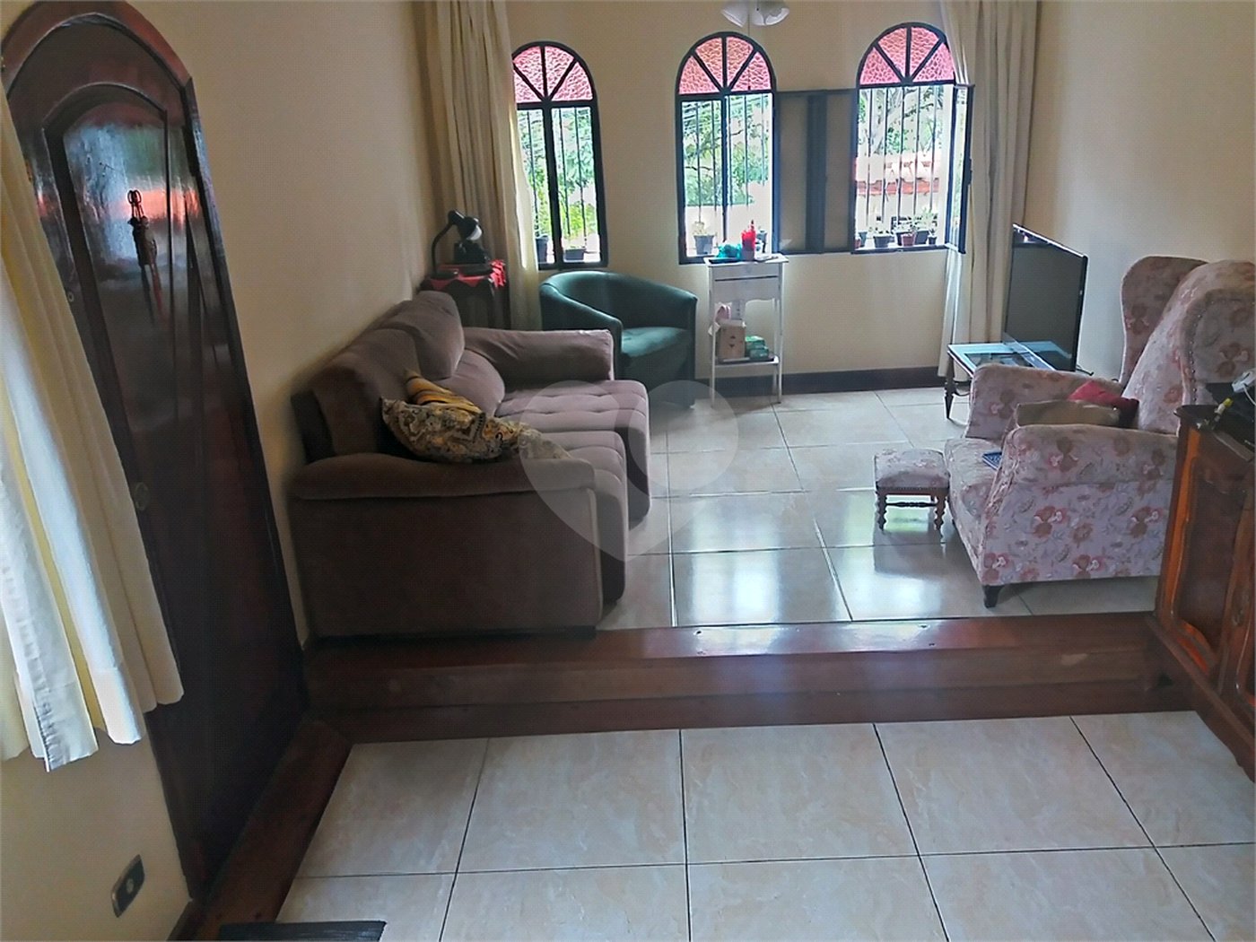 Sobrado à venda com 3 quartos, sendo 1 suíte, em Tremembé, São Paulo, SP