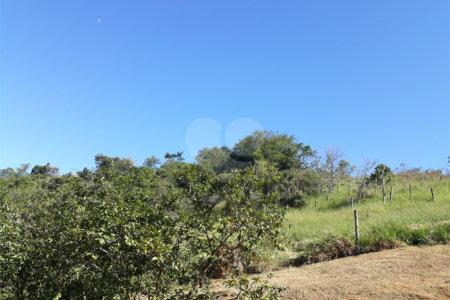 Sítio à venda com 9 quartos, sendo 7 suítes, no Centro, Monteiro Lobato, SP