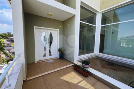 Apresento essa belíssima casa no Condomínio Delle Stelle - Louveira SP