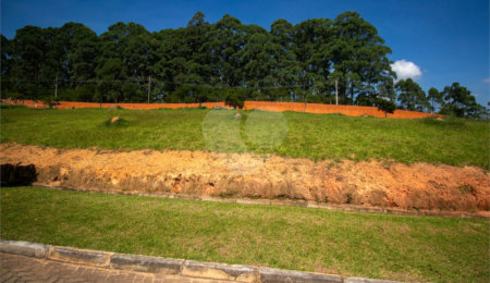 Terreno à venda em Vila Darcy Penteado (mailasqui), São Roque, SP