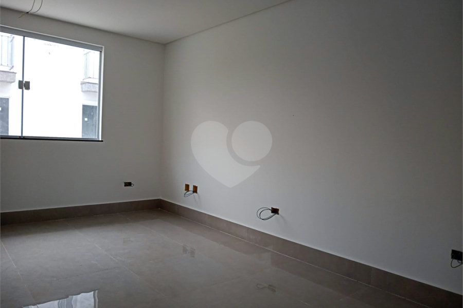 Casa à venda com 2 suítes no condomínio Residencial Napoles, São Paulo - SP