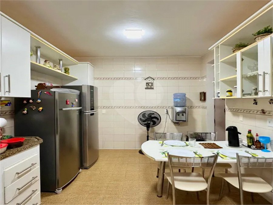 Casa de Vila à venda com 4 quartos, sendo 2 suítes,  em Botafogo, Rio de Janeiro, RJ