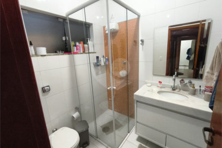 Casa à venda com 3 quartos, sendo 1 suíte,  em Vila Nastri, Itapetininga, SP
