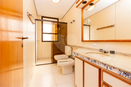 Apartamento à venda com 4 quartos, sendo 2 suítes, em Brooklin, São Paulo, SP