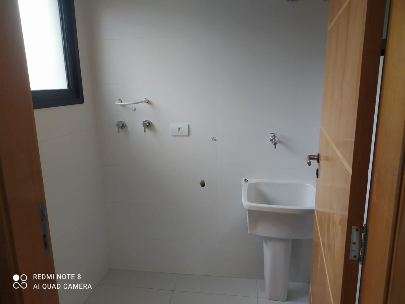 Casa com 3 dormitórios à venda, 89 m² por R$ 850.000,00 - Estuário - Santos/SP