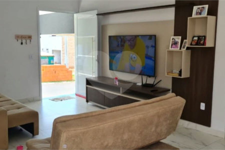 Casa à venda ou para alugar com 4 quartos, sendo 1 suíte, no condomínio Mirante dos Ipês, Salto - SP