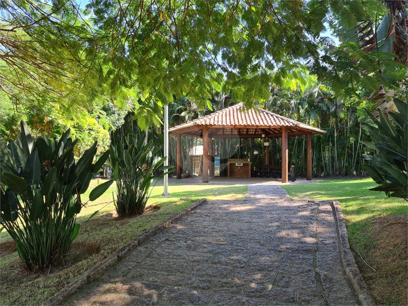 Terreno à venda no condomínio Terras de São Francisco, Vinhedo - SP