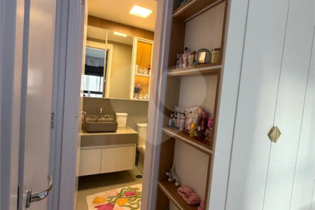 Apartamento à venda com 3 suítes em Campo Grande, São Paulo, SP