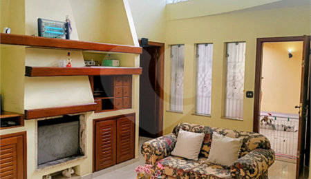 Casa à venda com 5 quartos, sendo 4 suítes,  em Jardim Armênia, Mogi das Cruzes, SP