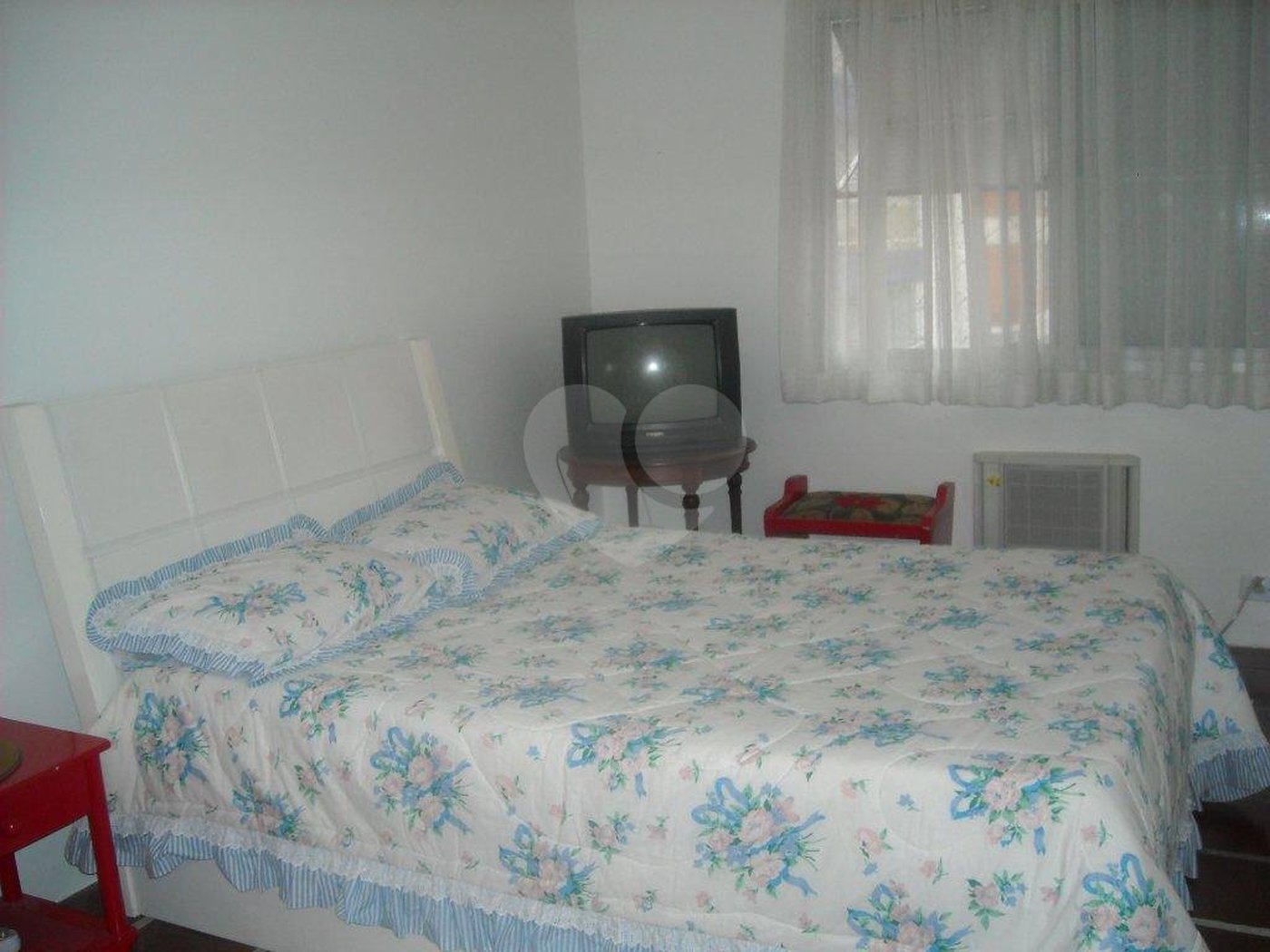Apartamento à venda com 4 quartos, sendo 1 suíte, em Enseada, Guarujá, SP