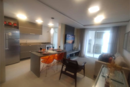 Apartamento Residencial à venda, Jardim Virginia, Guarujá - AP1301.
