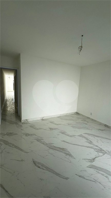 Casa à venda com 2 quartos, sendo 1 suíte, no condomínio Parque Guará, Rio de Janeiro - RJ