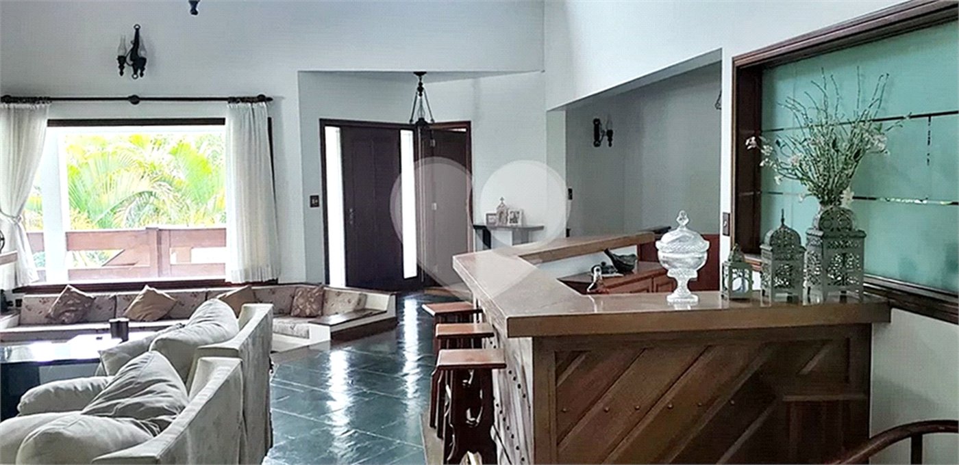 Casa à venda com 4 suítes no condomínio Alpes da Cantareira, Mairiporã - SP