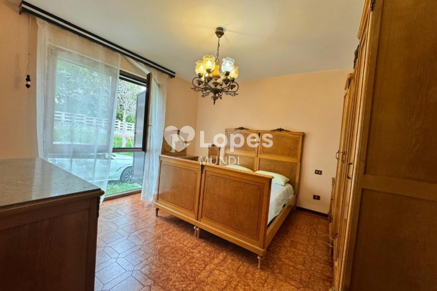 Casa multifamiliar à venda em Verona, Itália – 3 unidades e 12.000 m²