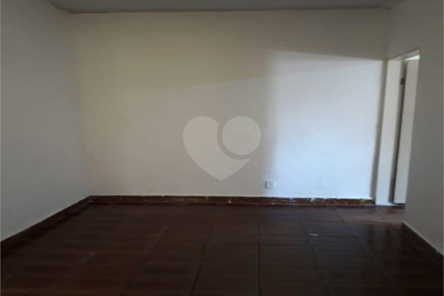 Prédio à venda com 4 quartos, sendo 1 suíte, em Santana, São Paulo, SP