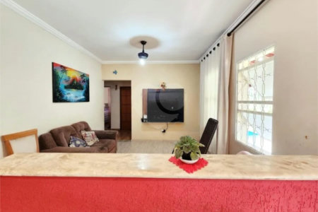 Casa à venda com 3 quartos, sendo 1 suíte, em Vista Alegre, Vinhedo, SP