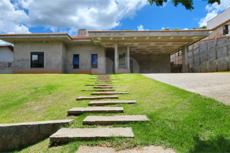 Casa à venda com 3 suítes no condomínio Residencial Jardim Primavera, Louveira - SP