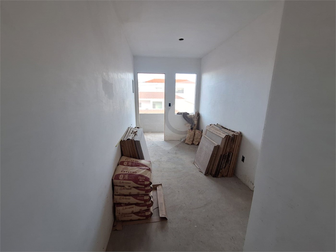 Casa à venda com 2 quartos no condomínio Ângelo Calandrino, São Paulo - SP