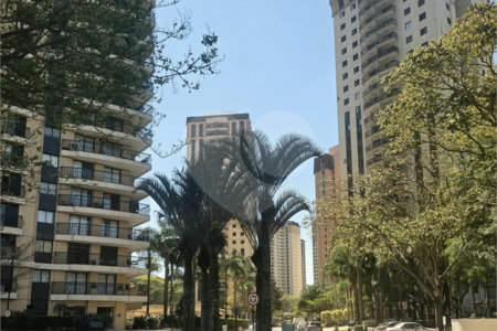 Apartamento à venda com 3 quartos, sendo 1 suíte, em Alto da Boa Vista, São Paulo, SP