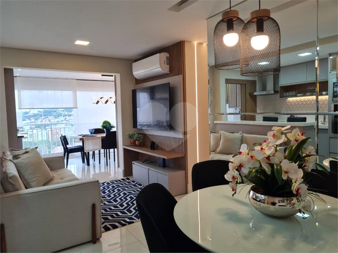 Apartamento à venda com 3 quartos, sendo 1 suíte,  em Vila Anastácio, São Paulo, SP