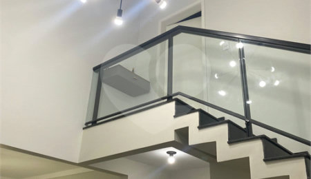 Casa à venda com 3 quartos, sendo 1 suíte,  no condomínio Residencial Marchant Buarque, Atibaia - SP