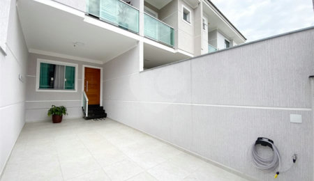 Sobrado à venda com 3 quartos, sendo 1 suíte,  em Jaçanã, São Paulo, SP