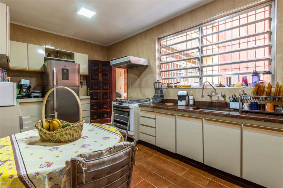 Casa à venda com 3 quartos em Jardim da Glória, São Paulo, SP