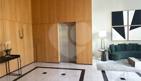 Apartamento à venda com 3 suítes em Indianópolis, São Paulo, SP