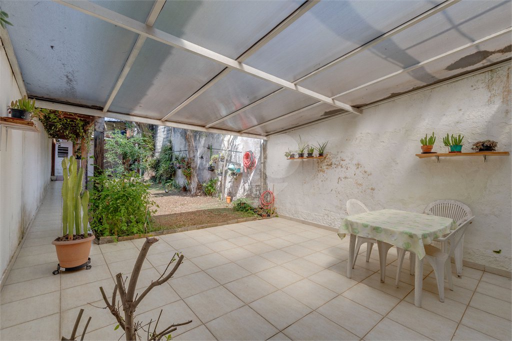 Sobrado à venda com 2 quartos em Chácara Monte Alegre, São Paulo, SP