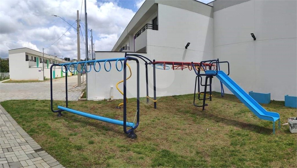 Casa à venda com 2 quartos no condomínio Sindona Parque 1, Cotia - SP