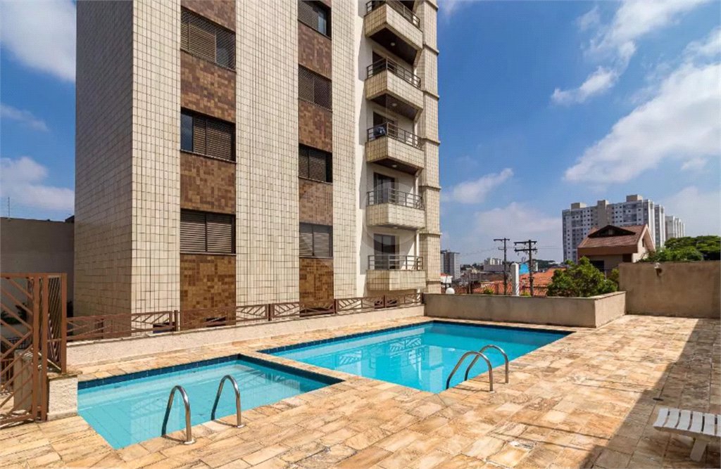Apartamento à venda com 2 quartos, sendo 1 suíte,  em Jardim Teresa, São Paulo, SP