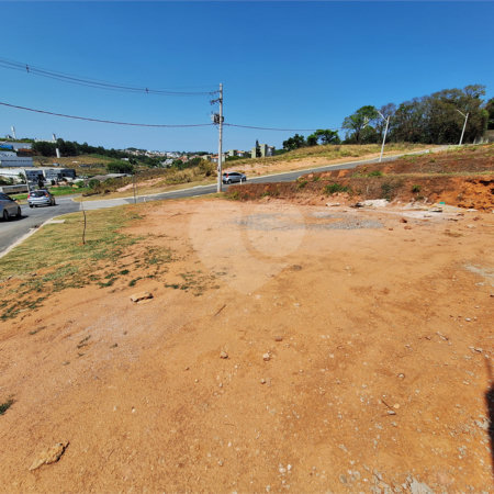 Terreno à venda com 1 suíte no condomínio Comercial Independência, Vinhedo - SP