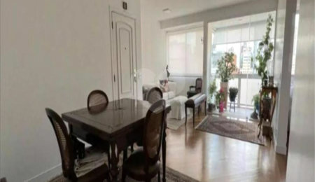 Apartamento à venda com 3 quartos, sendo 1 suíte,  em Moema, São Paulo, SP
