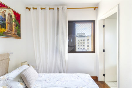 Apartamento à venda com 4 quartos, sendo 3 suítes, em Jardim Monte Kemel, São Paulo, SP