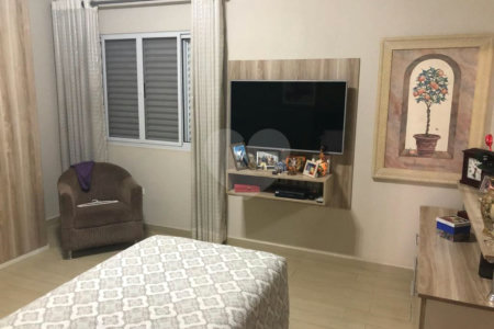 Casa à venda com 5 suítes no condomínio Terras de Mont Serrat, Salto - SP