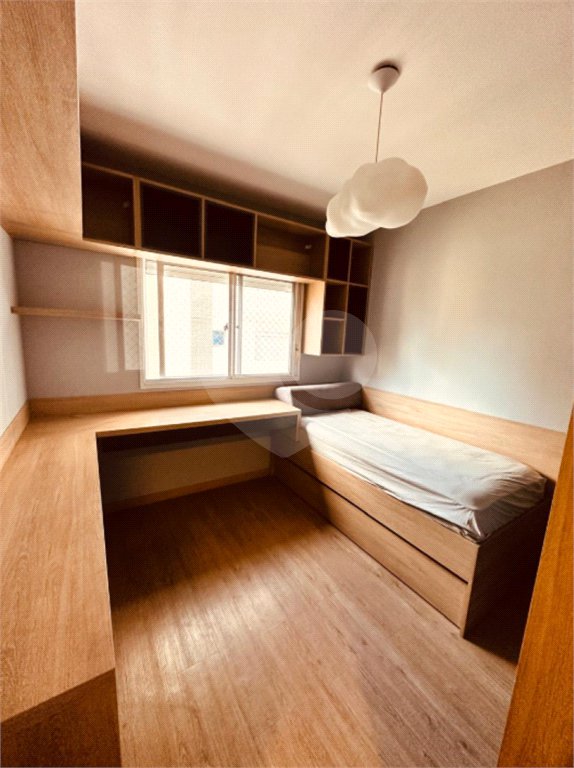 Apartamento à venda com 3 quartos, sendo 1 suíte,  em Jardim Vazani, São Paulo, SP