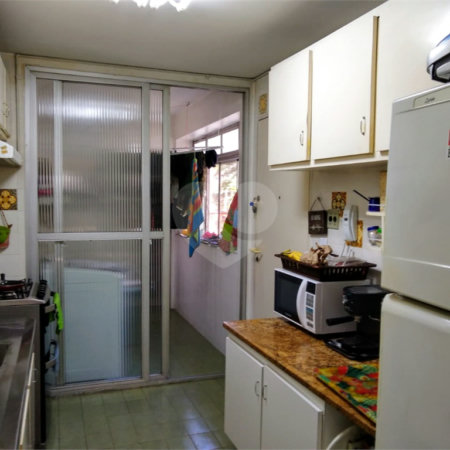 Apartamento à venda com 3 quartos, sendo 1 suíte,  em Real Parque, São Paulo, SP