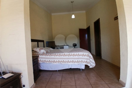 Casa à venda com 3 quartos, sendo 2 suítes, em Jardim Brogotá, Atibaia, SP