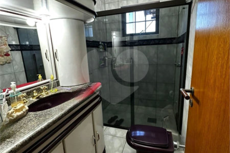 Sobrado à venda com 6 quartos, sendo 1 suíte, no Centro, Ponta Porã, MS