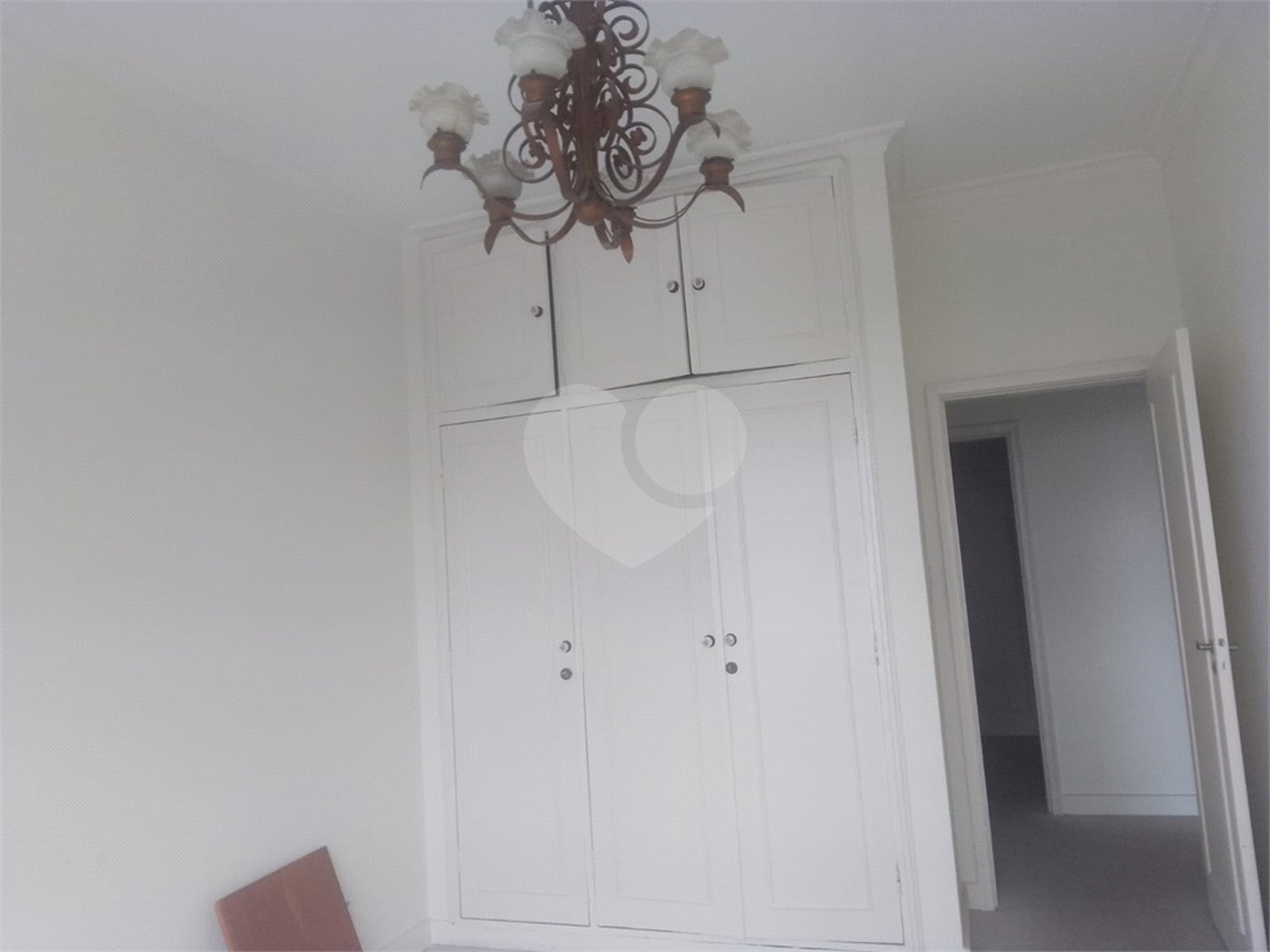 Apartamento à venda com 4 quartos, sendo 1 suíte, em República, São Paulo, SP